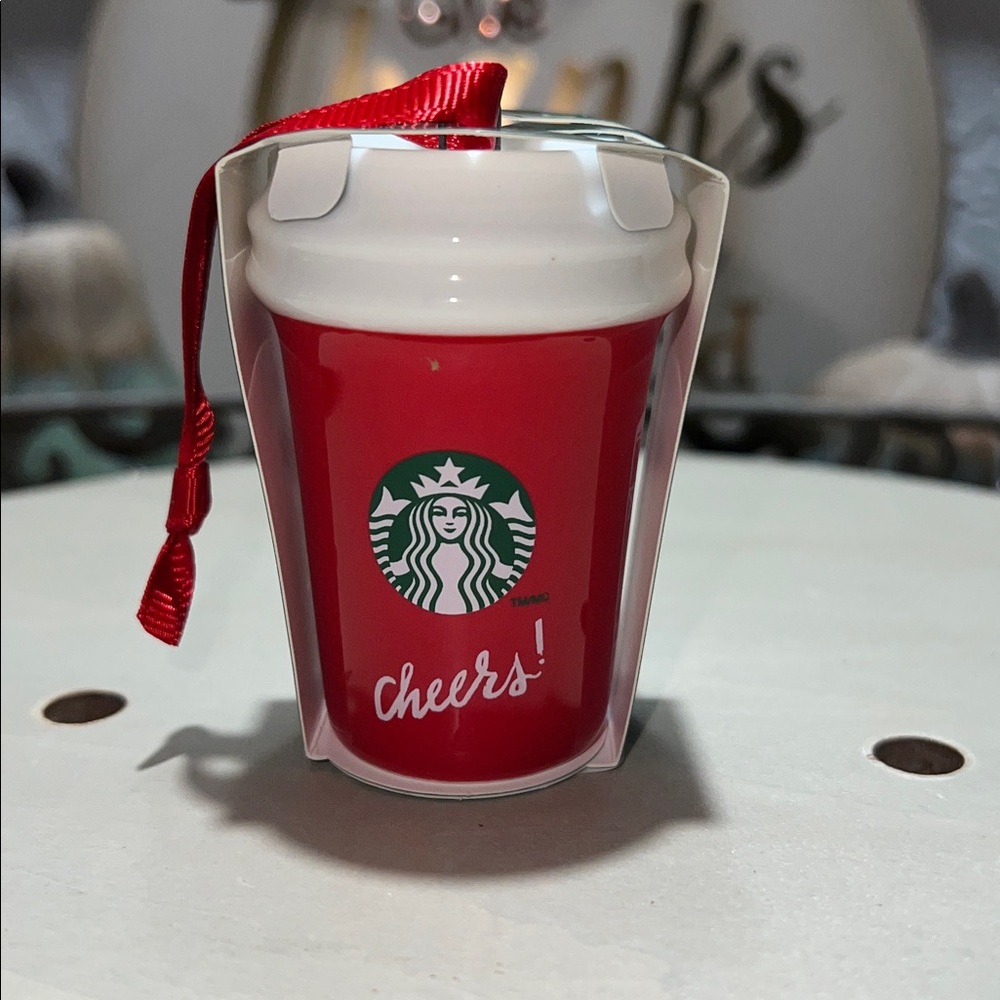 ⭐️NWT Starbucks 2025 Holiday Red
Cheers Storefront Cup Ornament⭐️